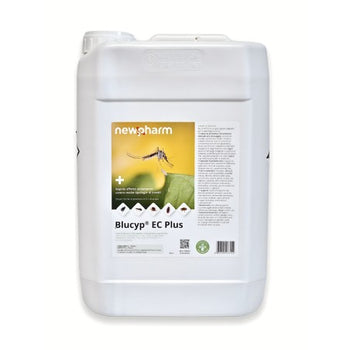 Inseticida para baratas, moscas e insetos diversos Newpharm Blucyp EC Plus 10 litros