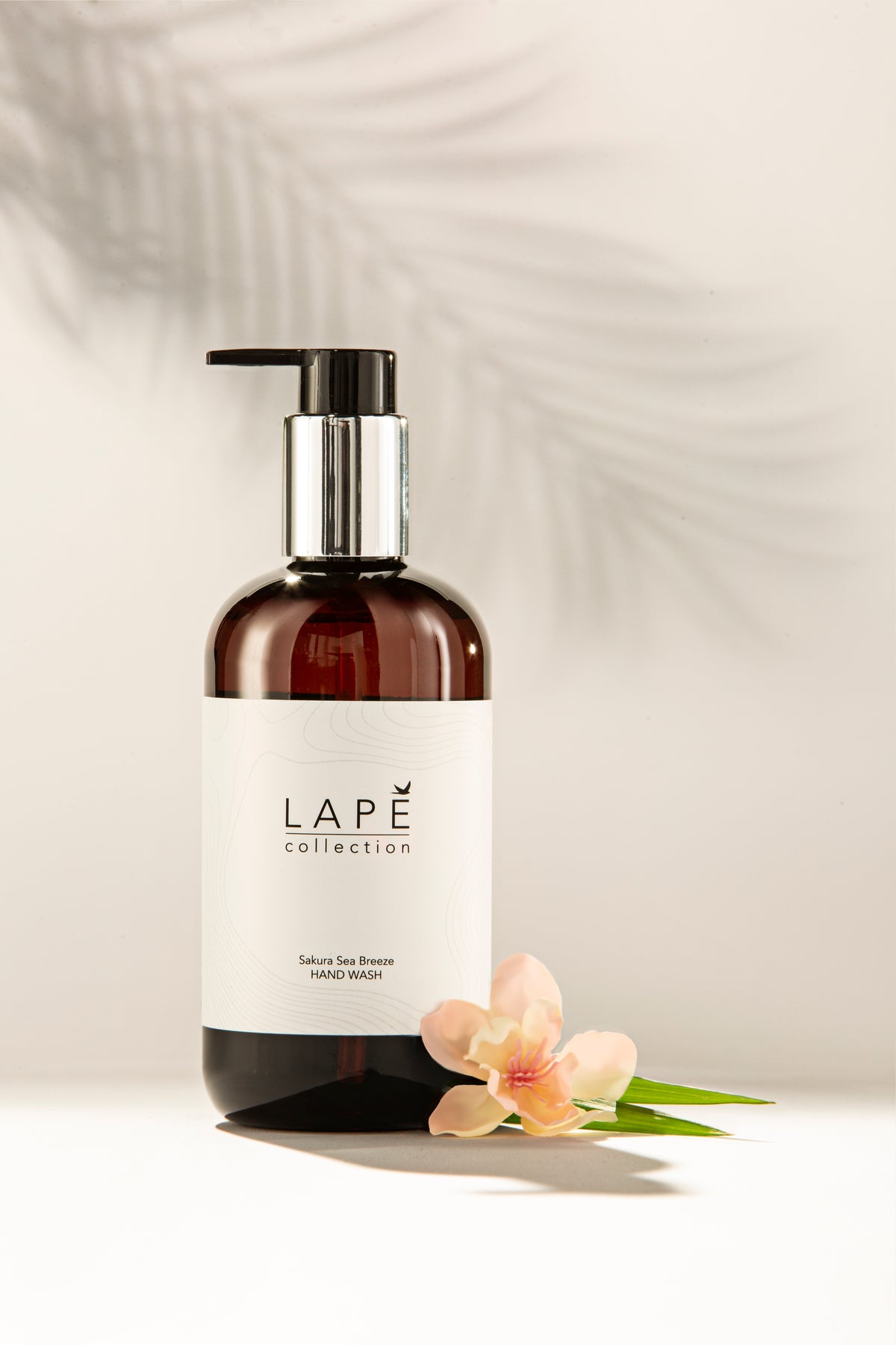 Sapone lavamani profumato Nordic Swan Diversey LAPĒ Collection Sakura Sea Breeze Hand Wash 8x300 ml