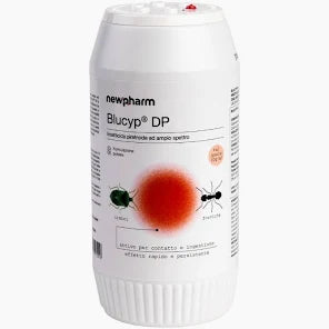 Insetticida in polvere per blatte e formiche Newpharm Blucyp DP 500 gr